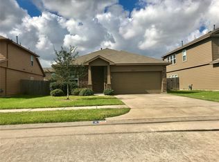 6919 Hazelnut Ln, Baytown, TX 77521