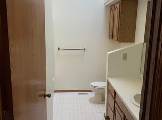 2116 Oxford Dr #2, Salina, KS 67401