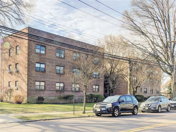 218-12 43rd Avenue #3E, Bayside, NY 11361