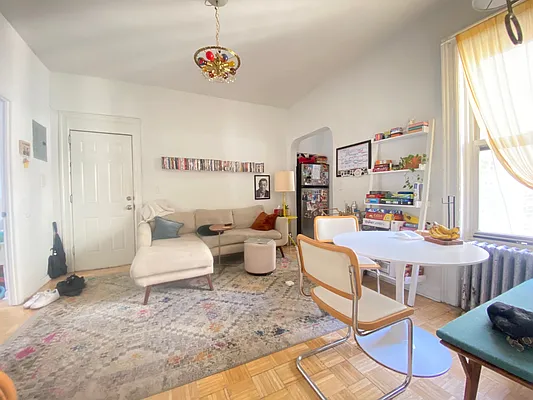 Rented by Dream Space Realty | media 22