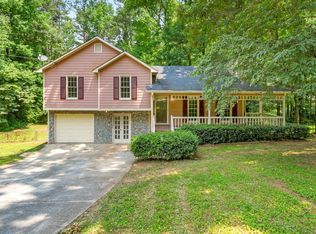 698 Peach Crossing Dr, Dallas, GA 30132