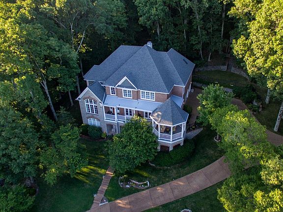 4th image of 402 Stafford Close