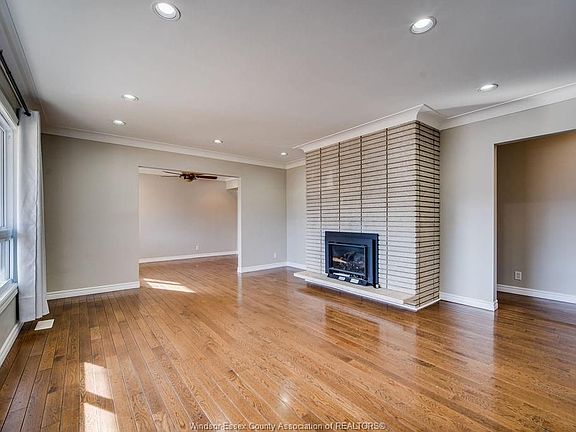 3rd image of 3625 Dougall Ave