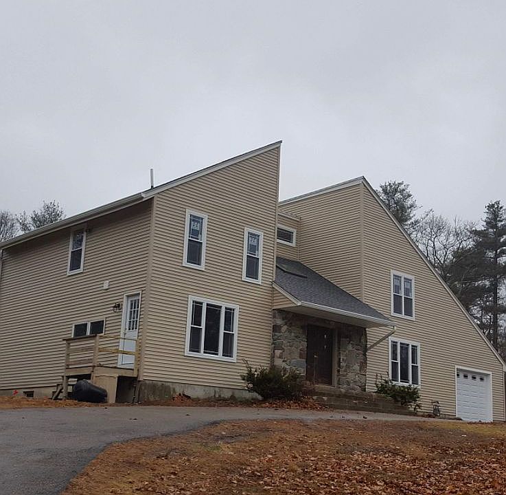 1st image of 8 Dassance Dr