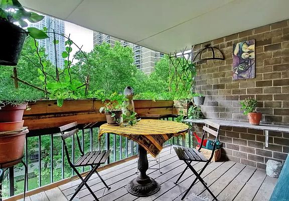 3rd image of 100 Beekman St APT 6L