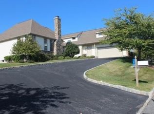 10 Seminole Ct, Fredon, NJ 07860