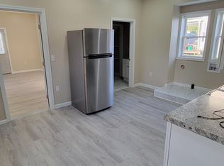 475 Reno St APT 1, Rochester, PA 15074