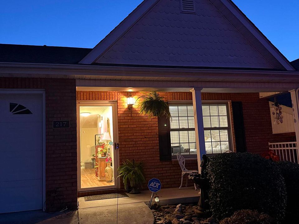 2nd image of 217 Montalee Way