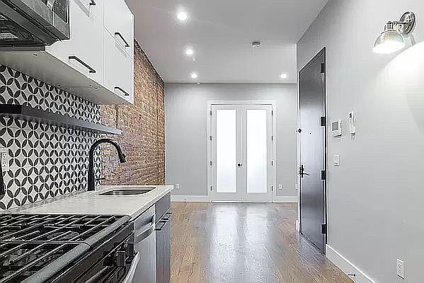 1st image of 361 Palmetto St APT 1R