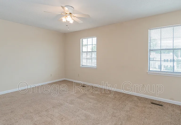 2364 Grayson Valley Cir — Photo 21