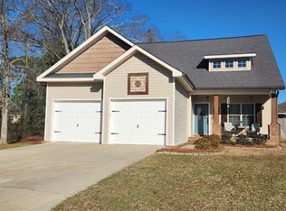 115 Willow Way, Headland, AL 36345