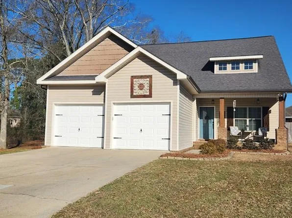 115 Willow Way, Headland, AL 36345