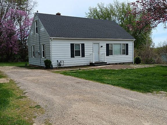 2nd image of 8785 Red Bud Trl