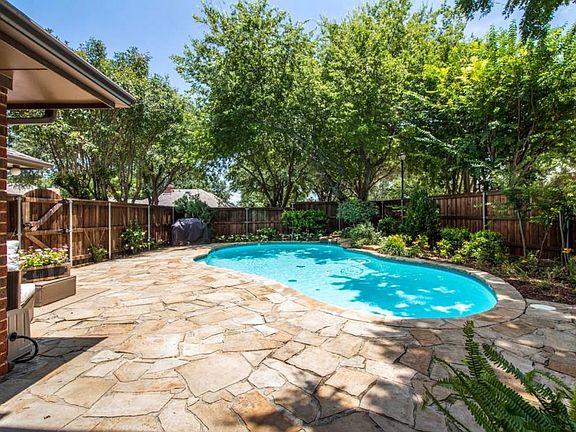 4th image of 764 Marlee Cir
