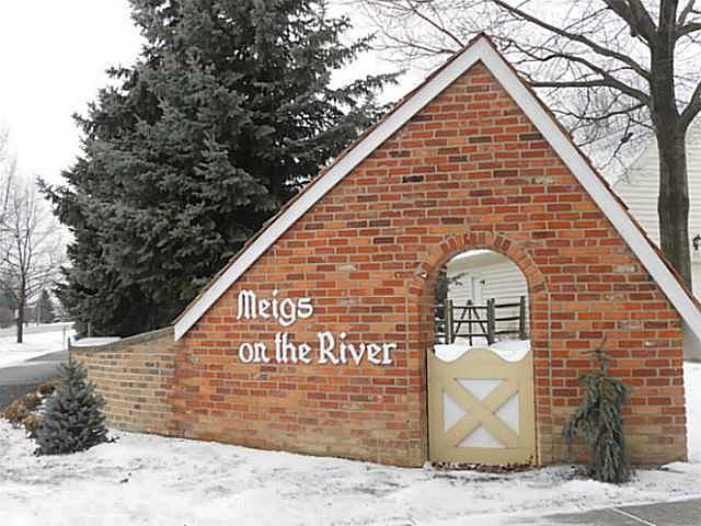 2nd image of 395 N Ridge Dr