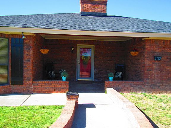 4th image of 107 Bay Rock Cir