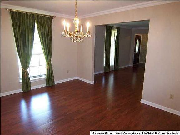 4th image of 12582 Parkwood Dr