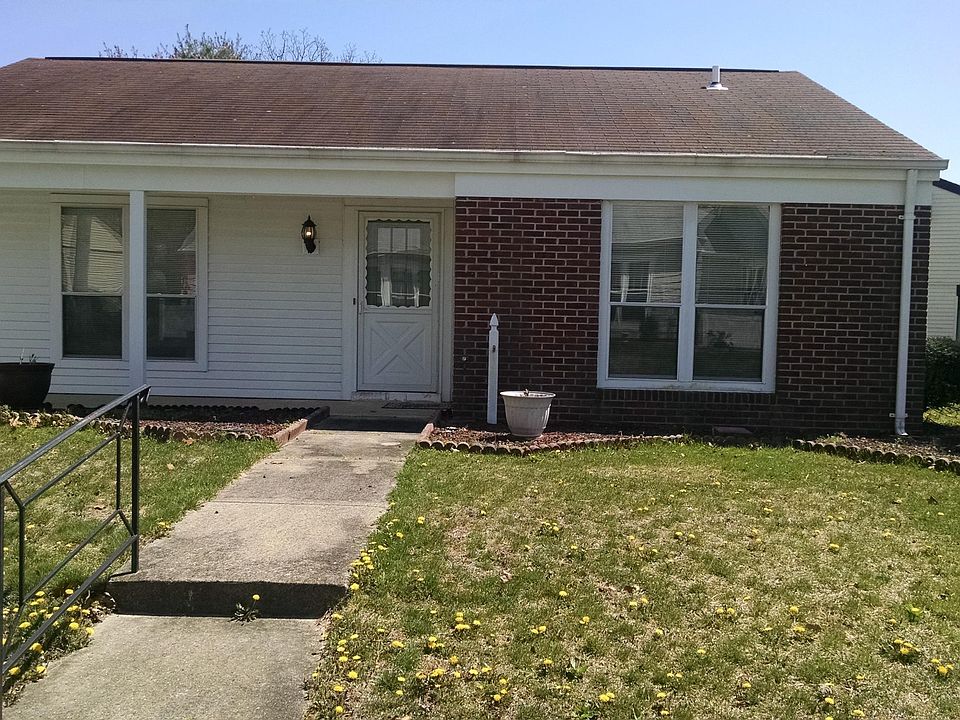 1st image of 854 Winchester Court #B