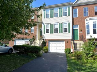 20913 Sandstone Sq, Sterling, VA 20165