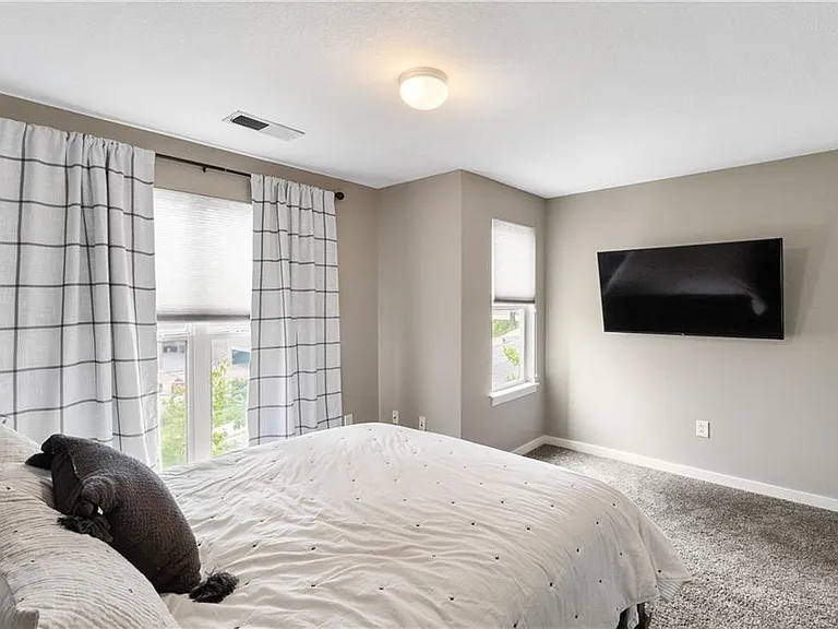 4571 Madison Ave #E-1 — Photo 21