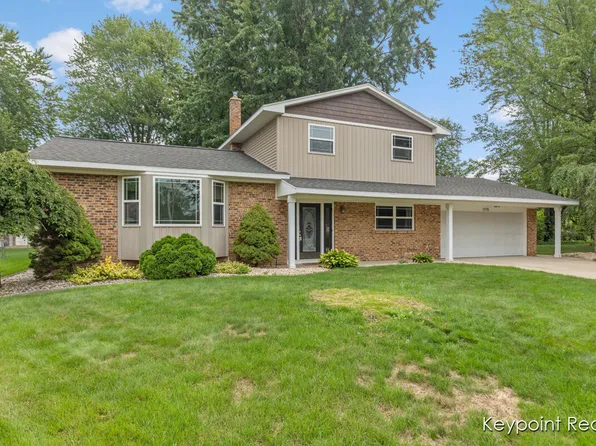 1715 Westwood Ct, Jenison, MI 49428