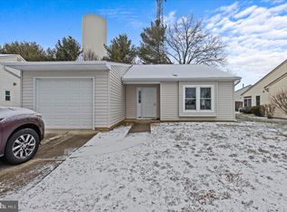 115 Chestnut Hill Ln, Columbus, NJ 08022