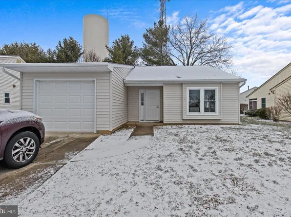 115 Chestnut Hill Ln, Columbus, NJ 08022