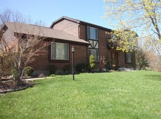 895 Stonebridge Dr, Cincinnati, OH 45233