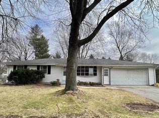 8714 E Wyman Dr, Clinton, WI 53525