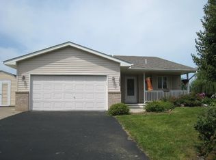 1505 Marigold Dr S, Cambridge, MN 55008