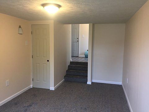 3rd image of 378 N Meadowlark Dr