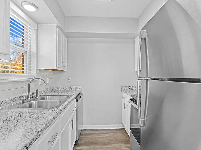 Mt. Tabor Apartments — Photo 20