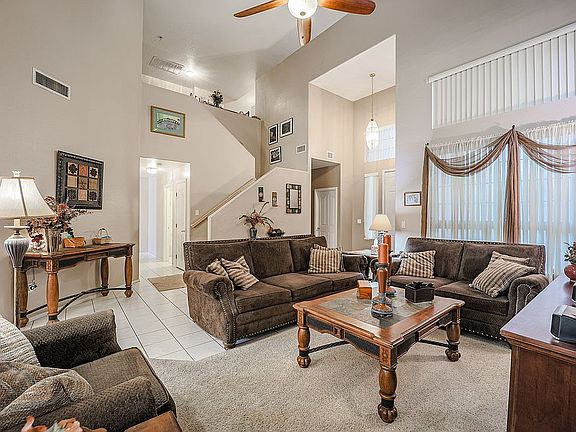 2nd image of 2511 S Jefferson