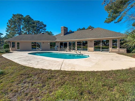 3rd image of 20 Wild Laurel Ln