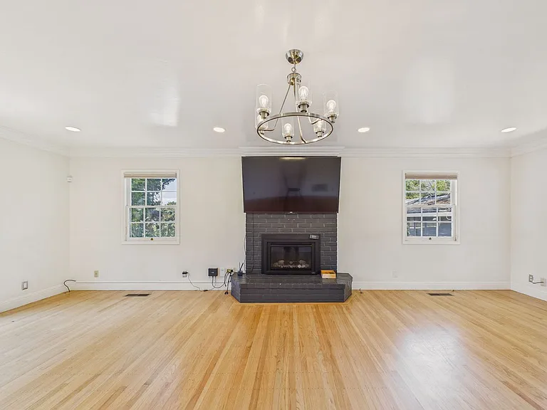 12 Folger Ct — Photo 4