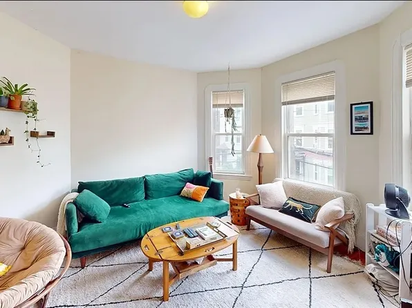 22 Boynton St, Boston, MA