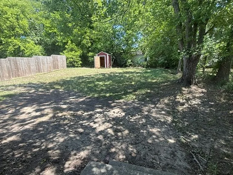 1205 Vance St — Photo 10