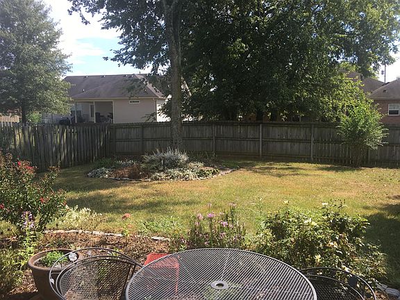 3rd image of 1117 Wedgewood Dr