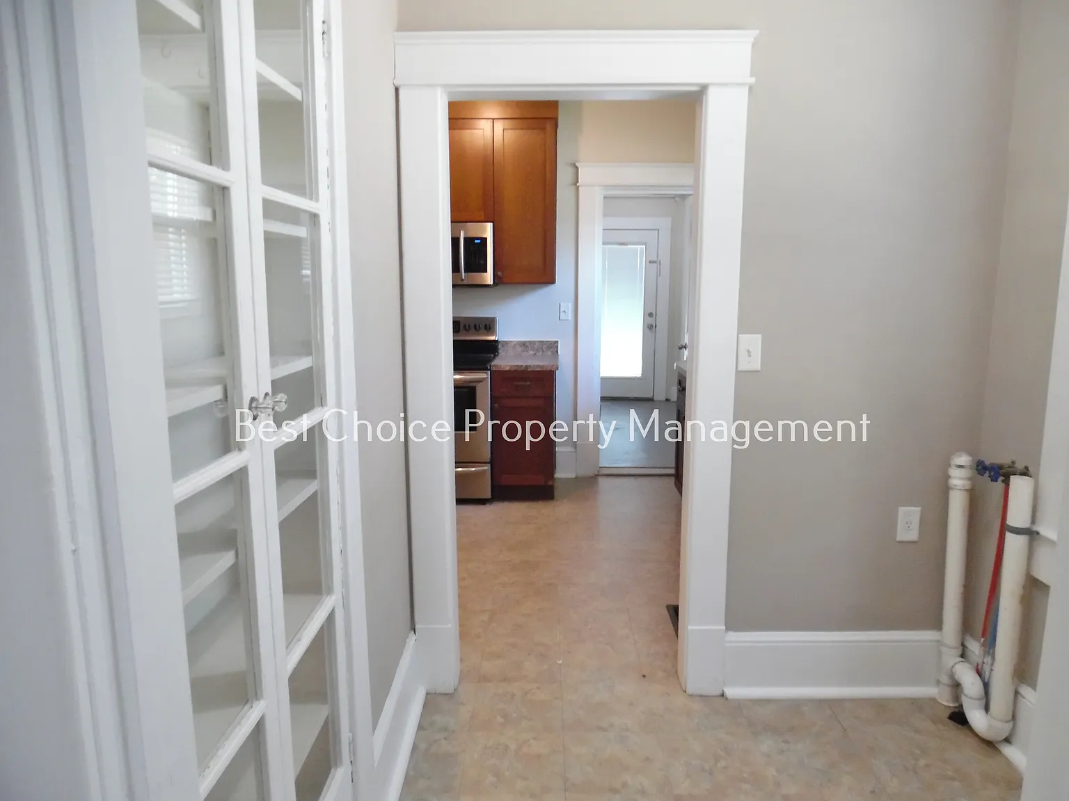 3 bed, 1599 sqft, $1,600 — Photo 4