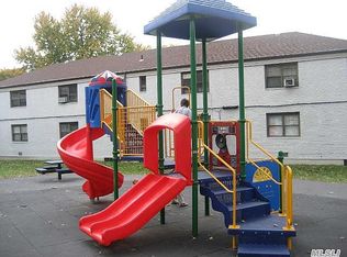 6935 136th St #B, Kew Gardens Hills, NY 11367