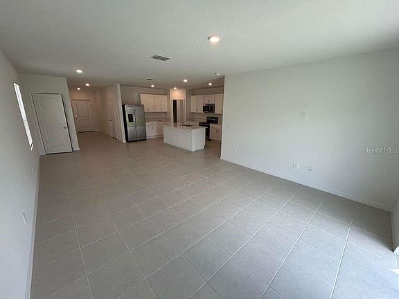 3rd image of 1140 Hour Glass Rd