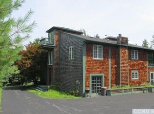 10 Andre Ct, Athens, NY 12015