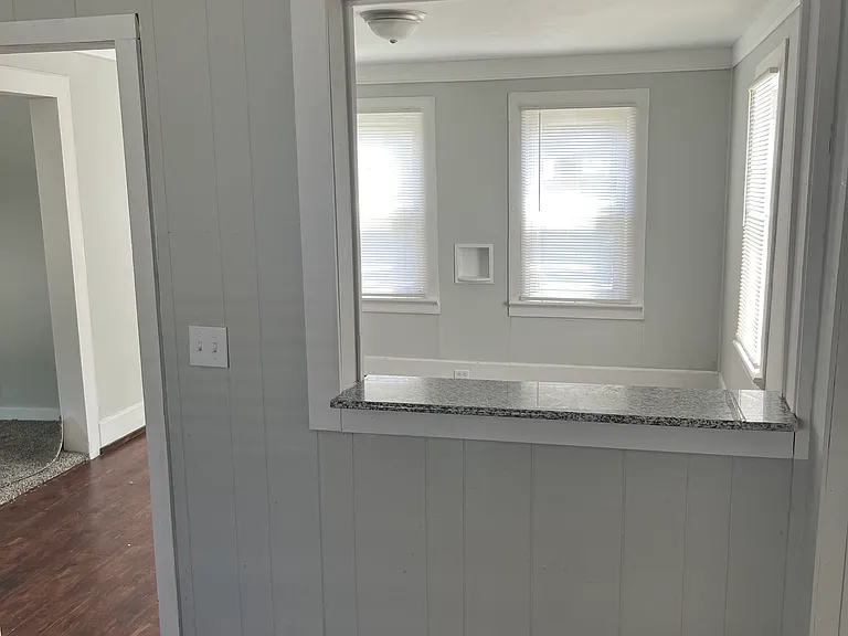 155 W Oneida St — Photo 3
