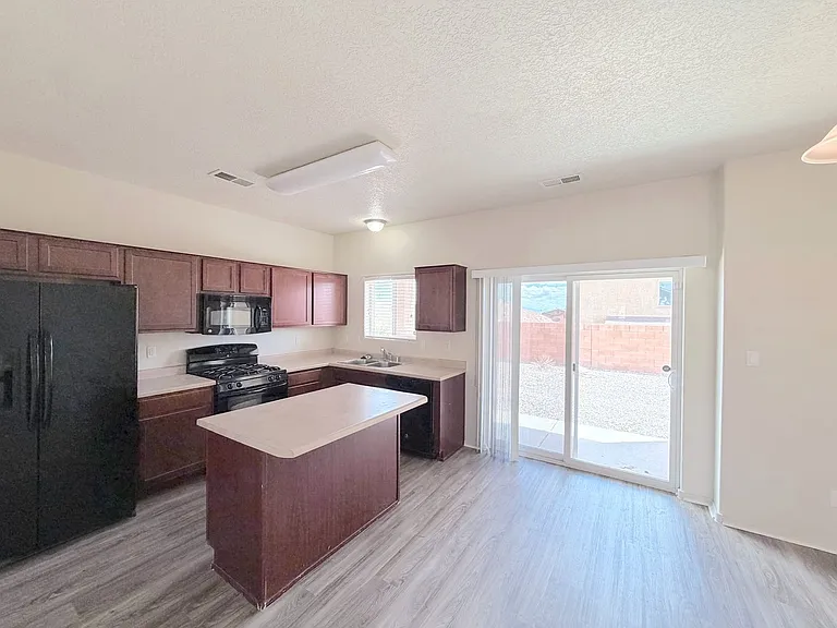 10804 Four Mile Rd SW — Photo 5