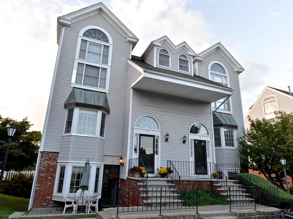 124 Deer Hill Avenue #B14, Danbury, CT 06810