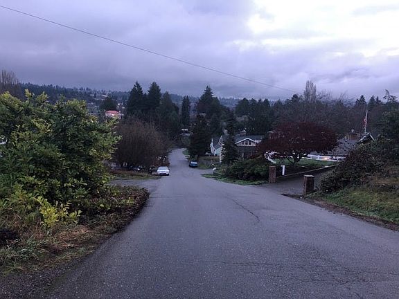 5th image of 2707 24th St