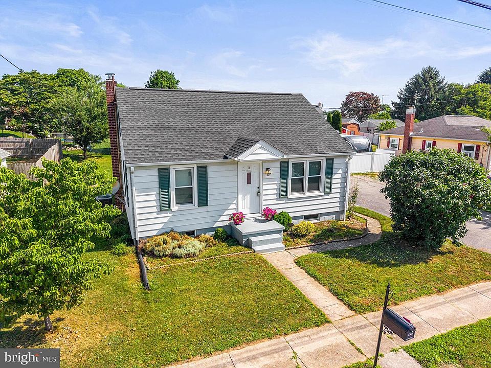 1st image of 302 Wirt Ave