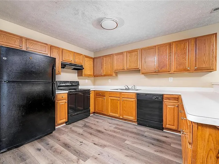 935 Hickory Bend Rd — Photo 4