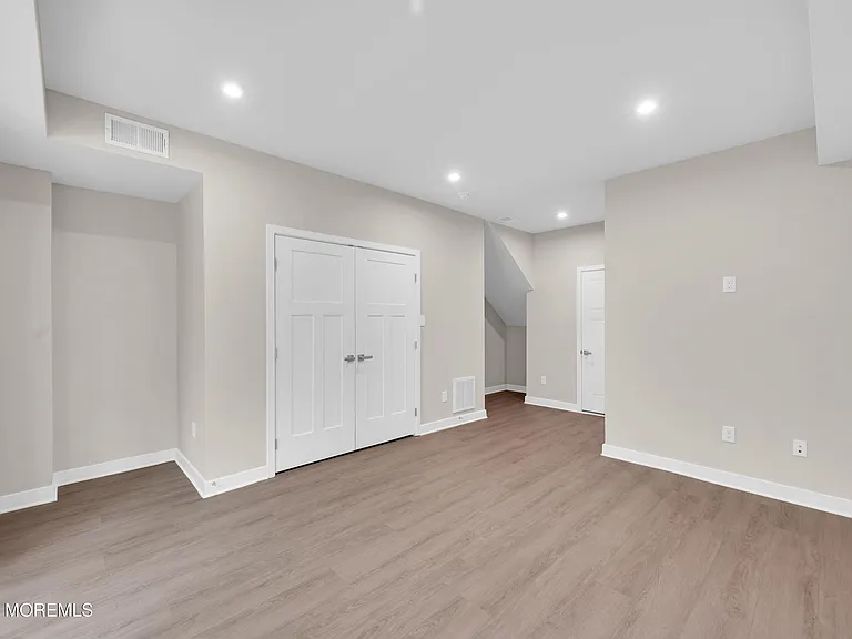 9 Halifax Rd — Photo 11