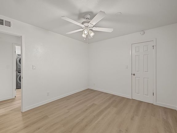 3rd image of 3201 N 36th St APT 1